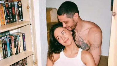 Baby at Christmas, breakup by Mother's Day: Pete Davidson and Elsie Hewitt are done