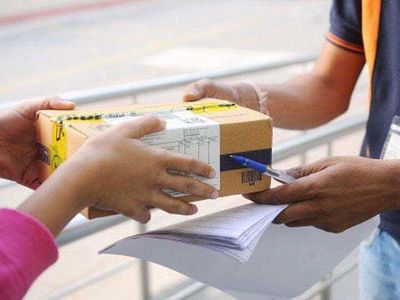 Nearly half of India’s online orders are still COD. Why cash on delivery isn’t fading in the UPI era