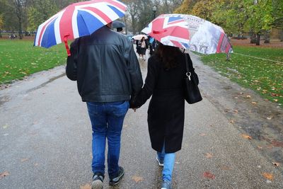 Sunshine and showers this weekend as thousands head to London