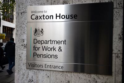 DWP criticised for PIP changes excluding young people under 25