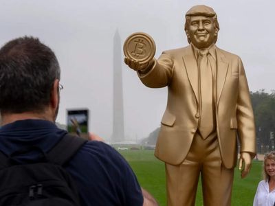 Trump plans statue park near National Mall, may trigger legal fight