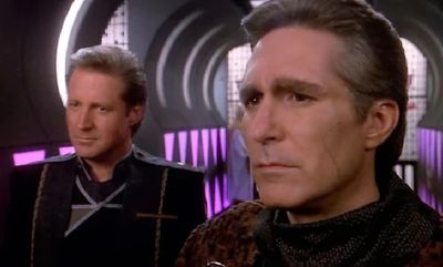 30 Years Ago, The Most Ambitious TV Space Epic Closed A Weird Plot Hole
