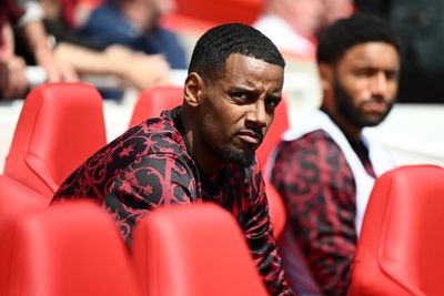 Liverpool: Arne Slot reveals if Alexander Isak will play again this season after latest injury