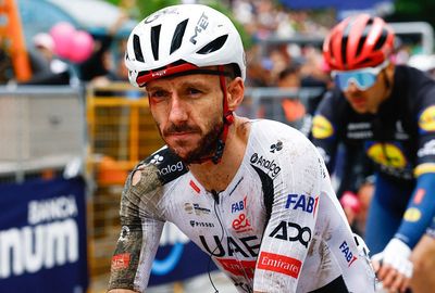 Riders aren't crashing at the Giro d'Italia because of TT tyres – despite what Geraint Thomas and Luke Rowe say