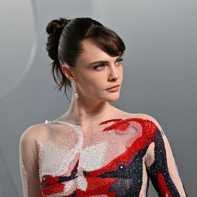 Cara Delevingne's Shag Hairstyle Is So Fitting For Cannes