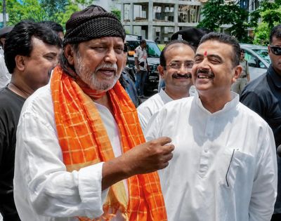Best CM Bengal can have: Mithun Chakraborty praises Suvendu