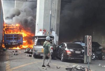 At least 8 dead in Bangkok bus-train collision