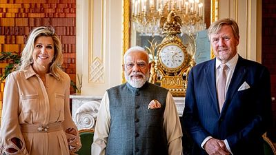 Indian PM Modi begins European tour with meeting of Dutch royals