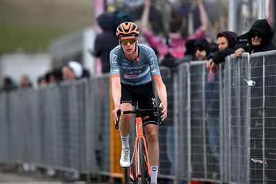 Egan Bernal and Thymen Arensman limit losses but can't match the best on Giro d'Italia's first GC test