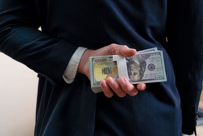 7 Investing Secrets to Maximize Your Wealth