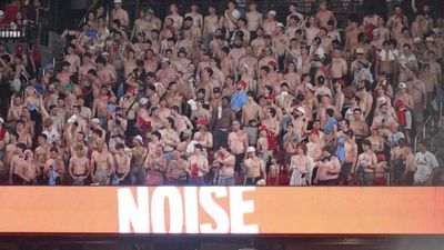How Shirtless Fans Started an Oliver Marmol-Approved Trend at Cardinals Games