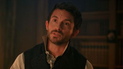 A New Horror Show With An Excellent Rotten Tomatoes Score Is Impressing Fans (And That Includes Jonathan Bailey)