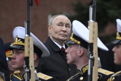Former top Russian official admits the country is over Putin and can 'imagine a future without him' — even elites bail as Kremlin seizes their assets