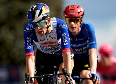 'Jai is a bit older, maybe also a bit wiser' – Red Bull try to maintain balance between former winner Hindley and unrestricted home star Pellizzari at Giro d'Italia