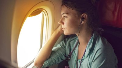 I've discovered the best way to sleep on a plane after a recent trip to Taiwan — and it all started with a foot hammock
