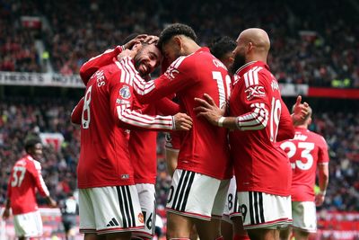 Manchester United v Nottingham Forest LIVE: Shearer and Neville fume at VAR awarding Cunha’s goal in narrow win