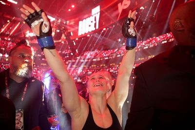 Ronda Rousey beats Gina Carano in 15 seconds to seal dream ending to MMA career