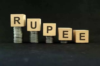 ‘Log ab thali nahi bajayenge’: Entrepreneur says austerity measures won’t work in long run, warns rupee may crash to Rs 150 against dollar