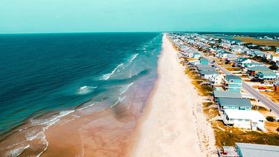 Adult ‘playcations’ emerge as the ‘defining’ US summer travel trend, according to Airbnb