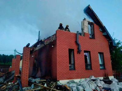 Ukrainian drone strikes on Russia kill 4, wound 12 others, while debris lands on Moscow airport