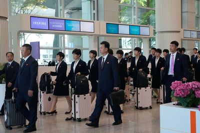 North Korean women's soccer team arrives in South Korea for regional tournament
