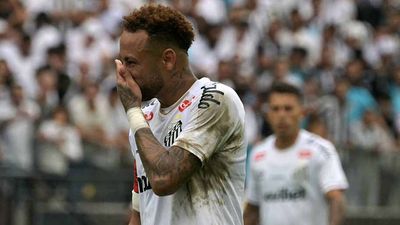 Neymar Wrongly Substituted in Last Attempt to Impress Ancelotti Before World Cup