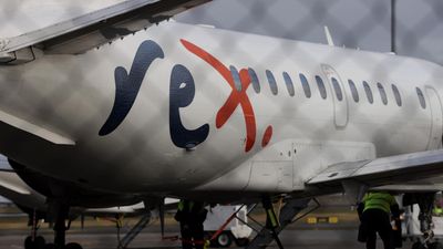Rex board accused of knowing big loss about to take off