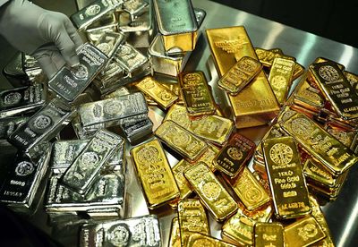 Silver tanks Rs 5,600/kg, gold slips Rs 1,000/10g after drone strike on UAE nuclear plant amid Iran war fears. Time to sell?