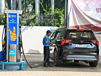 SBI Report: No direct impact of oil price hike on India's fiscal situation