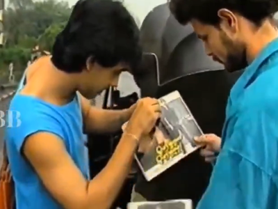 Watch: When Aamir Khan promoted debut film ‘Qayamat Se Qayamat Tak’ by pasting posters on auto-rickshaws, one driver even rejected him
