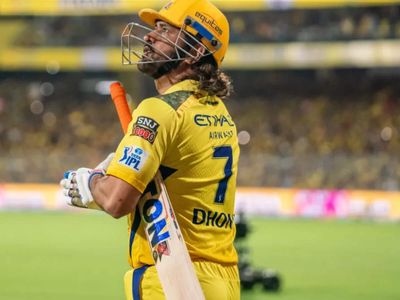 IPL 2026: Gavaskar on MS Dhoni playing CSK vs SRH clash, says “Doubt he’d want to take such a risk”