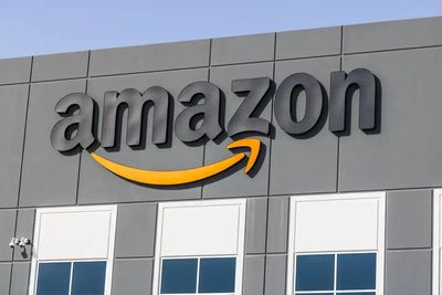 Amazon Now to deploy 1,000 Eicher electric trucks