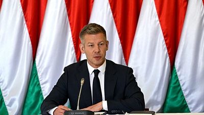 Magyar signals first openness to Ukraine accession talks since Orbán’s departure