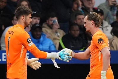 Totttenham: Roberto De Zerbi issues Guglielmo Vicario update as Antonin Kinsky waits on Chelsea decision