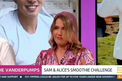 Susanna Reid pours smoothie over her head live on Good Morning Britain