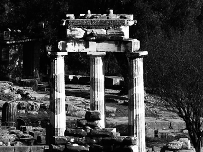 In 1892, French archaeologists studied an ancient Greek sanctuary on Mount Parnassus: Strange fault lines beneath the temple revived the mystery of Delphi’s Oracle