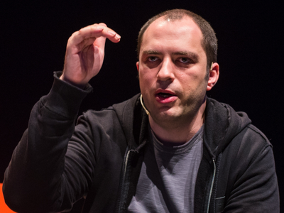 In 2009, Jan Koum built a status app that kept failing: Adding messaging to fix it helped create whatsApp