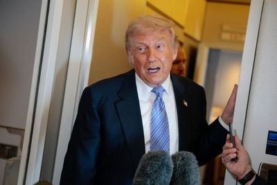 Trump looking to build a helipad on White House South Lawn