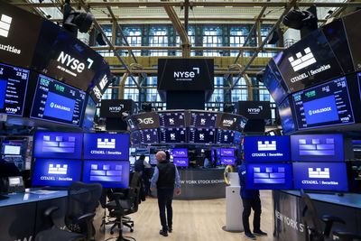 New York Fed warns about $69 trillion foreign investment ‘burden’ on U.S. economy