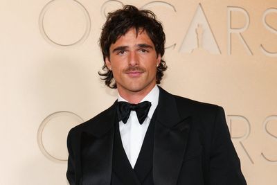 Jacob Elordi faces criticism for driving with foot injury that forced him to drop out of Cannes jury