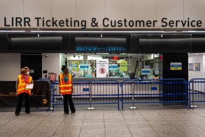 Watch LIRR Strike Alter New Yorkers' Commute; Long Lines, Scheduled Shuttle Buses Fill Up on Third Day
