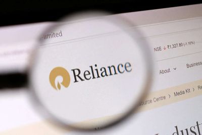 Reliance in talks with Chinese battery behemoth CATL & others for big battery system parts