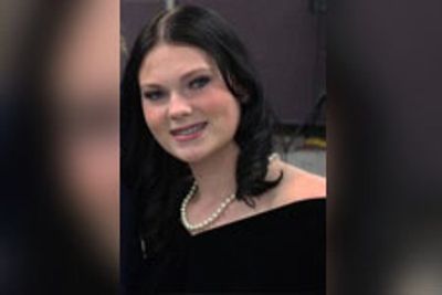 Anna Kepner’s dad accepts high school diploma on her behalf as stepbrother awaits trial for cruise ship death