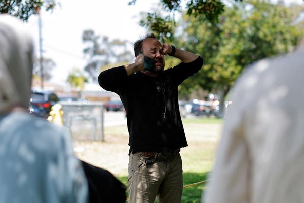 Five people, including two suspects, killed in shooting at San Diego’s largest mosque