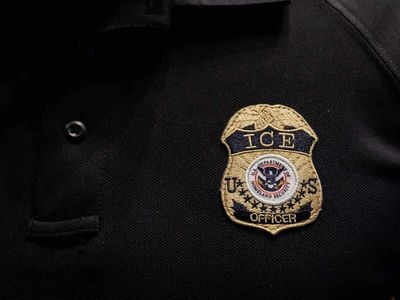 Federal judge bans most arrests by federal agents in immigration courts in New York
