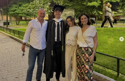 Noah Schnapp graduates from college