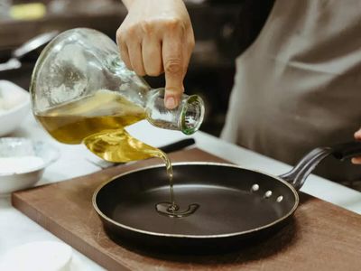 India's edible oil imports rise 3% in FY26 on Nepal duty-free surge, industry body says