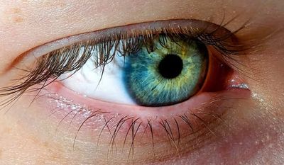 5 Silent Eye Warning Signs You Should Never Ignore