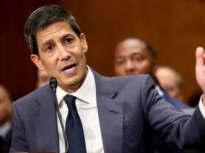 Incoming Fed chair Kevin Warsh has a difficult boss and a tough job ahead, says StanChart CEO Bill Winters