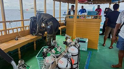 Finnish divers recover bodies of two Italians from underwater cave in Maldives